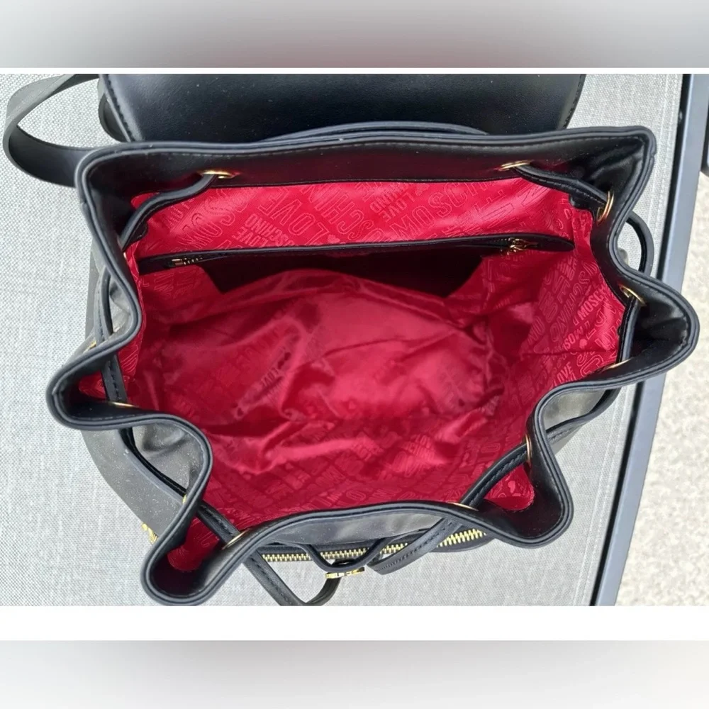 NWOT Love Moschino Black and Gold Leather Quilted Backpack - Picture 5 of 15